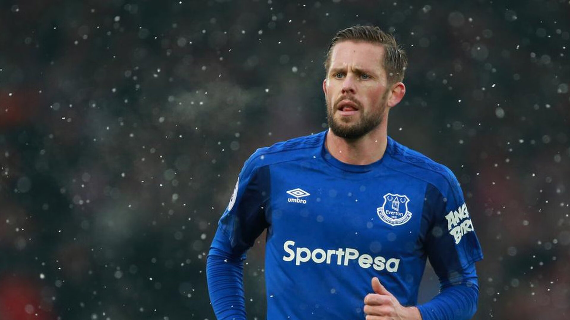 Kaiyun(中国)开云-【全能型球员】亚伦·诺拉场上场场表现稳定，亚伦弱什么